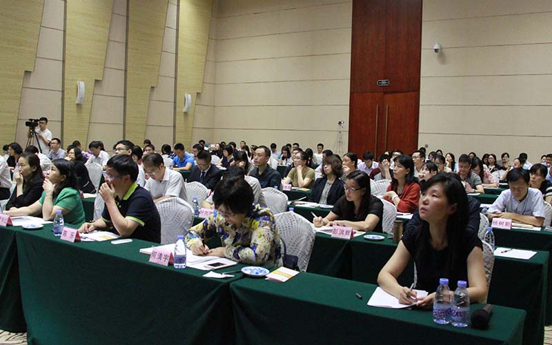 06宣讲会现场.jpg